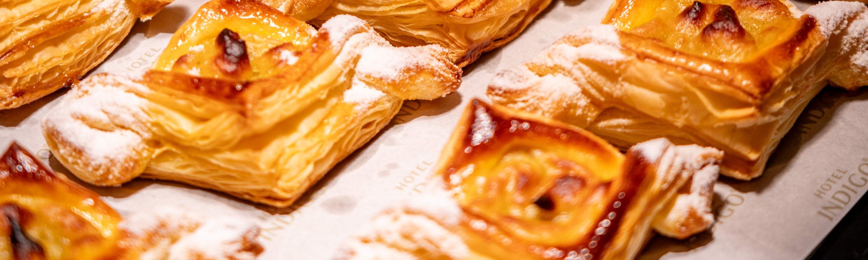 Promosi Makanan Makan Malam Prasmanan